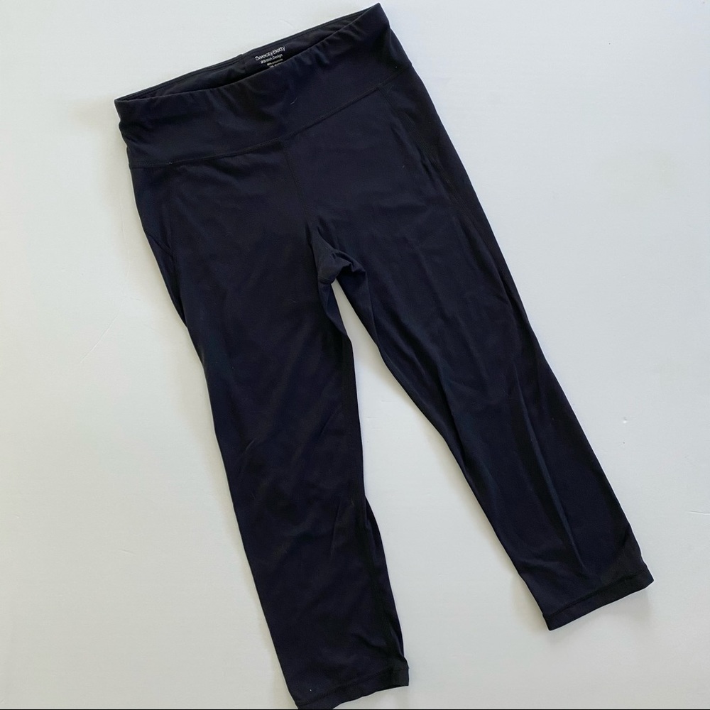 Sweaty Betty black cropped workout pants